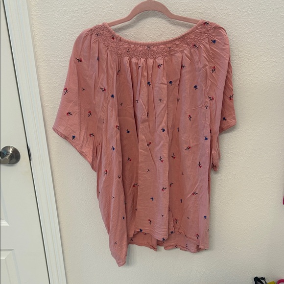 Old Navy Pink Embroidered Blouse - Picture 3 of 4